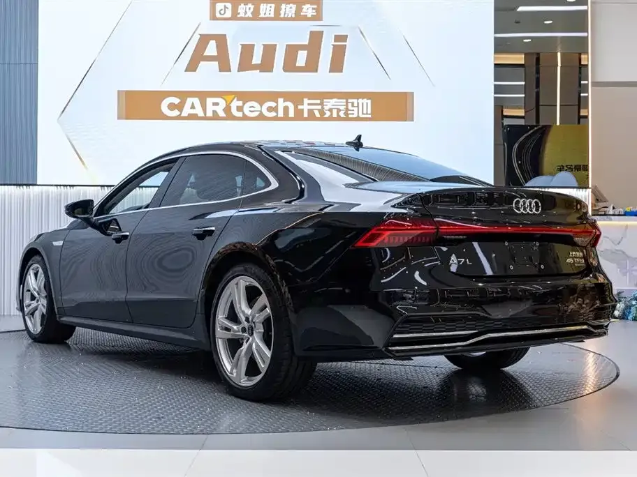 Audi A7L 2024 из CN, фото 4