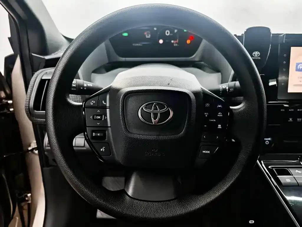 Toyota bZ4X 2022 из CN, фото 10