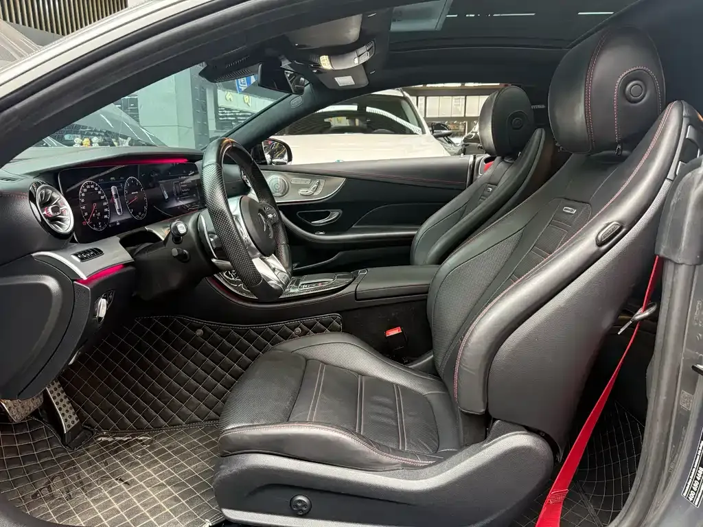 Mercedes-Benz E-Class AMG — фото 9