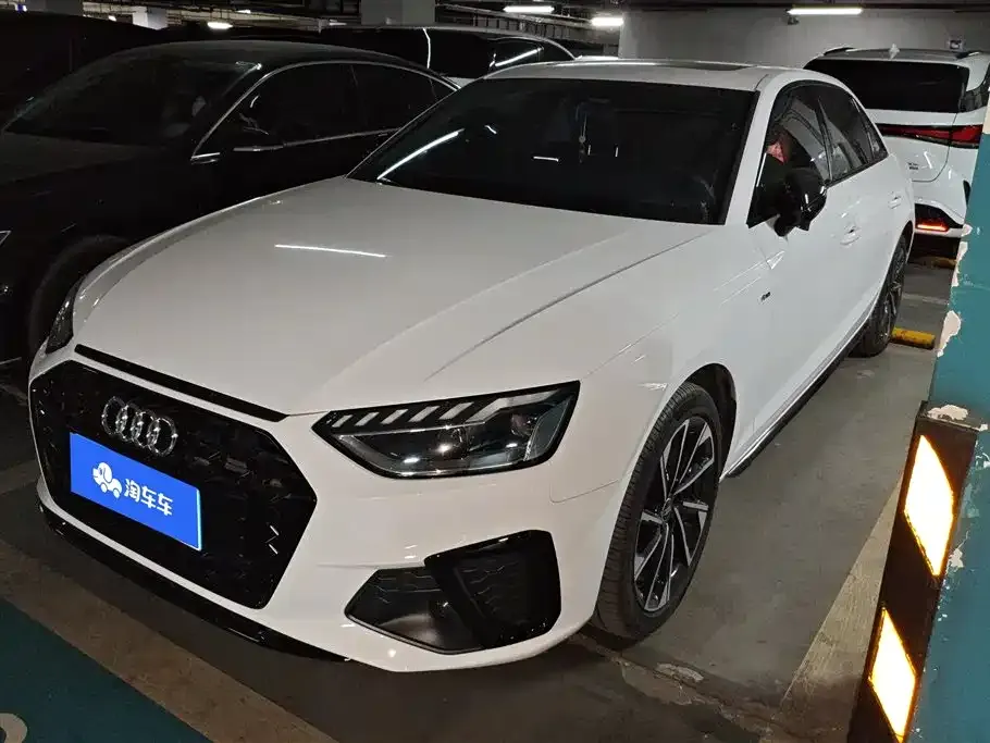 Audi A4L 2023 из CN, фото 1