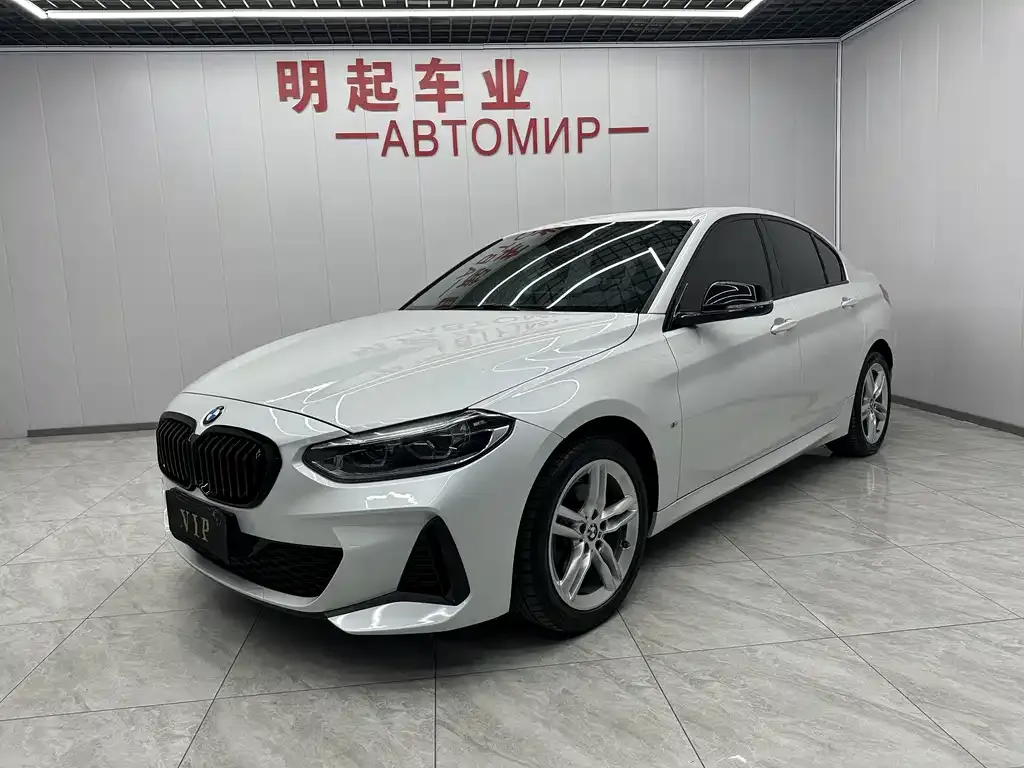 BMW 1 Series 2021 из CN, фото 1