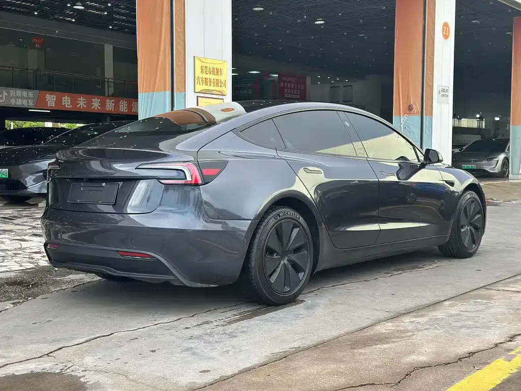 Tesla Model 3 2024 из CN, фото 5