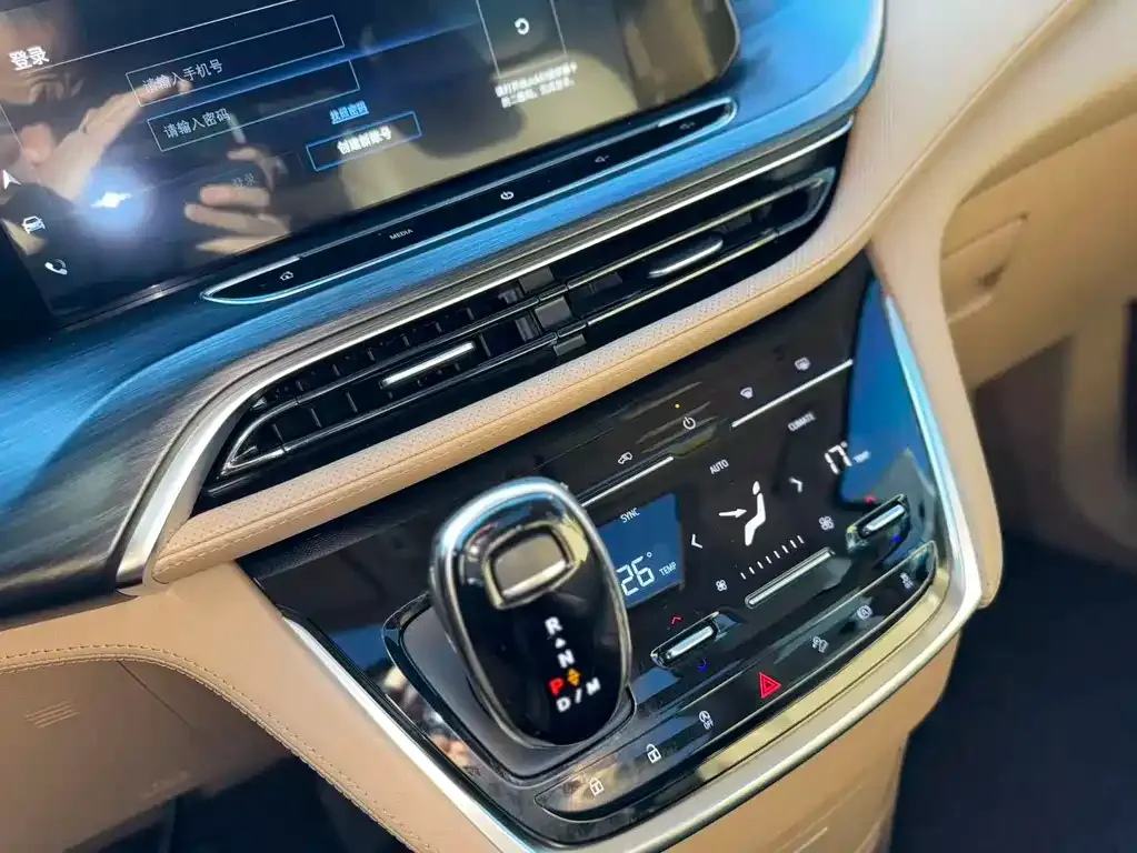 Buick GL8 2021 из CN, фото 9