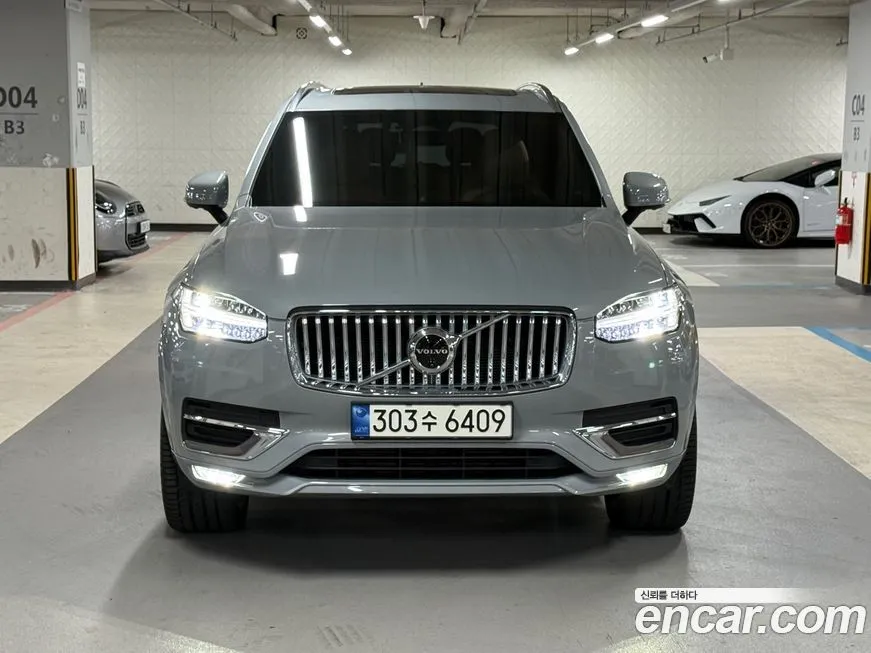 Volvo XC90 — фото 1