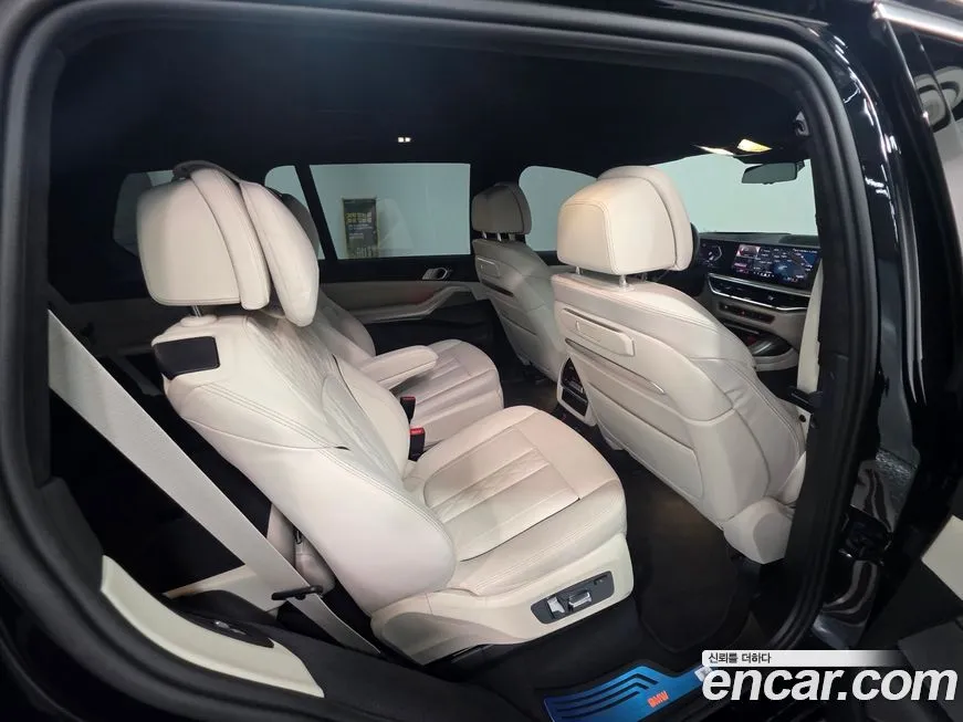 BMW X7 2024 из KR, фото 10