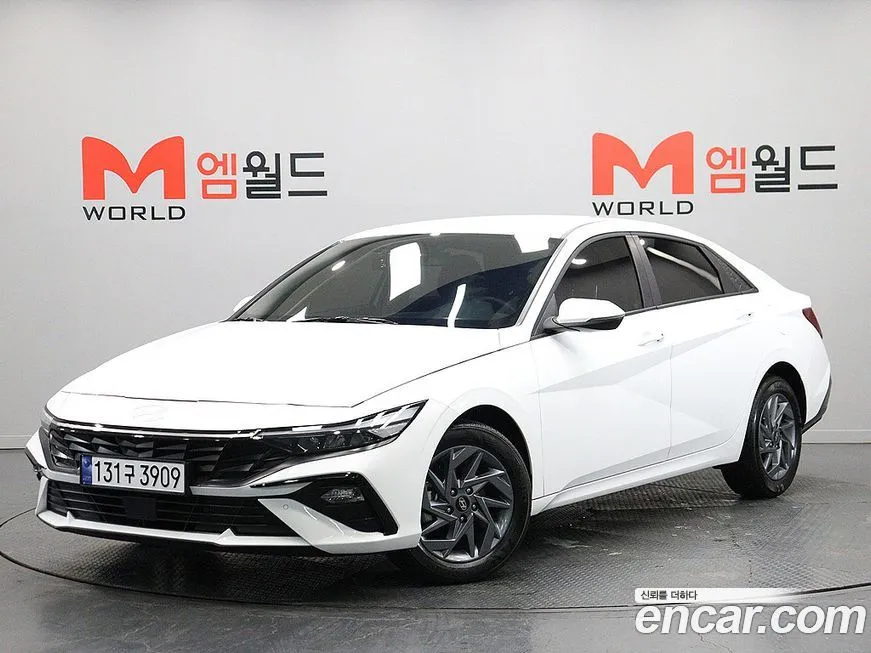 Hyundai AVANTE — фото 1