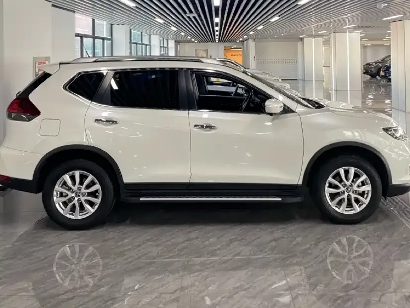 Nissan X-Trail — фото 4