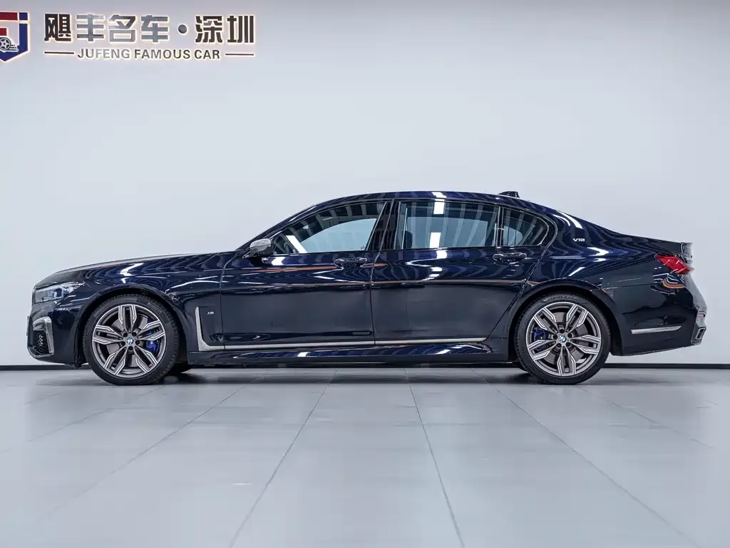BMW 7 Series 2021 из CN, фото 3