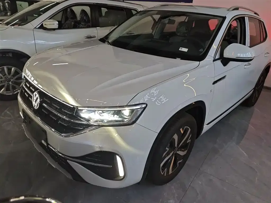 Volkswagen GTE PHEV 2024 из CN, фото 1