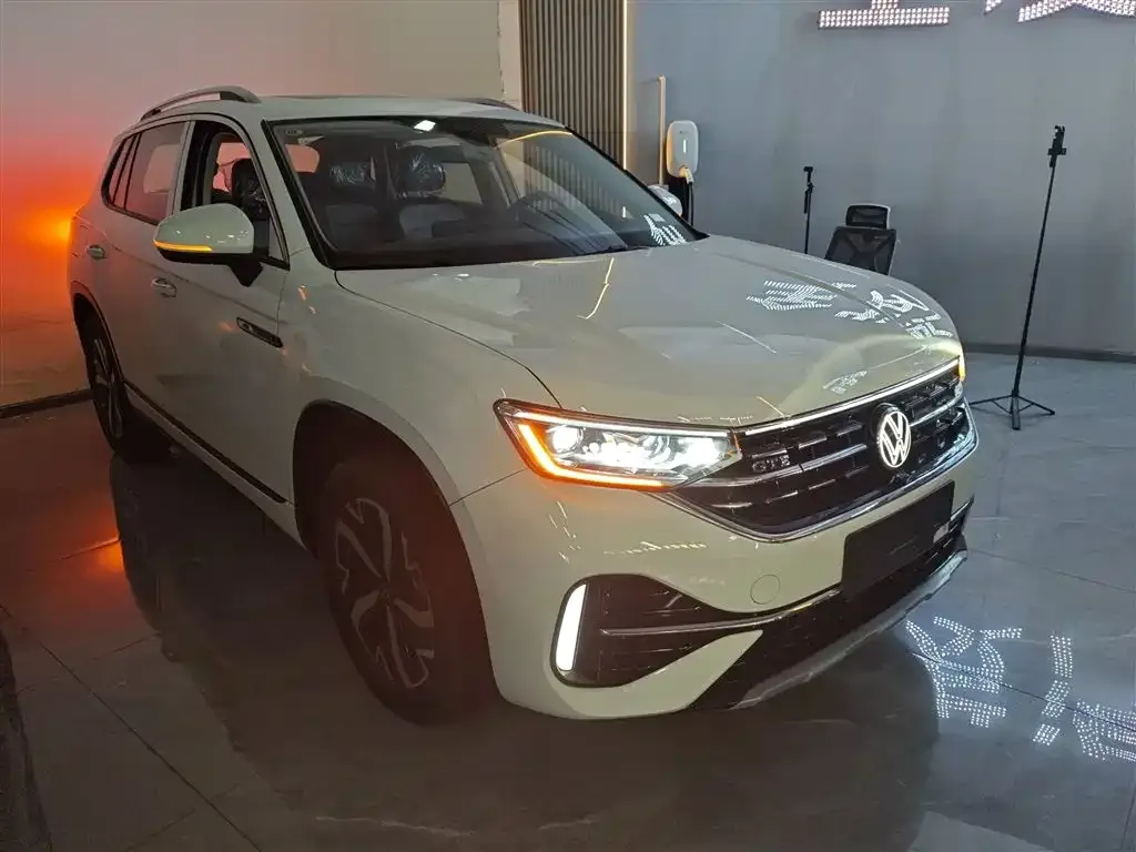 Volkswagen GTE PHEV 2024 из CN, фото 4