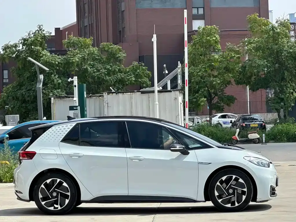 Volkswagen ID.3 2023 из CN, фото 4