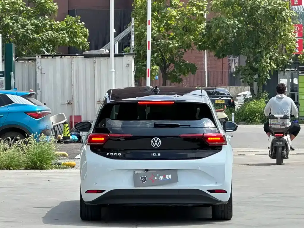 Volkswagen ID.3 2023 из CN, фото 7
