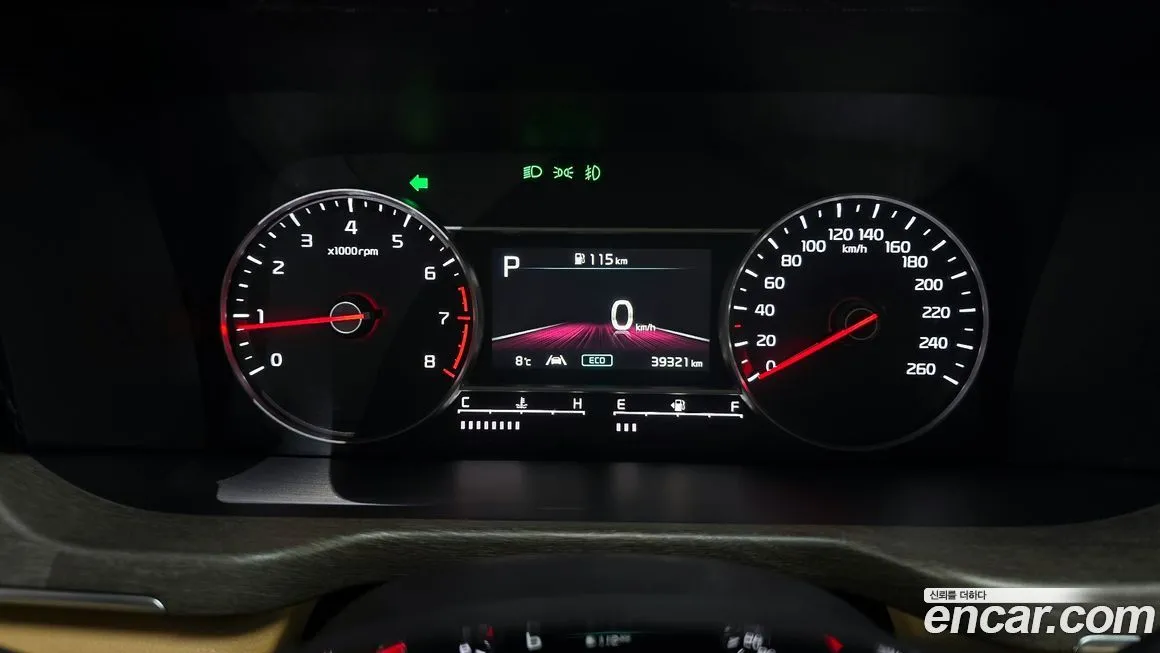 Kia Sorento — фото 8