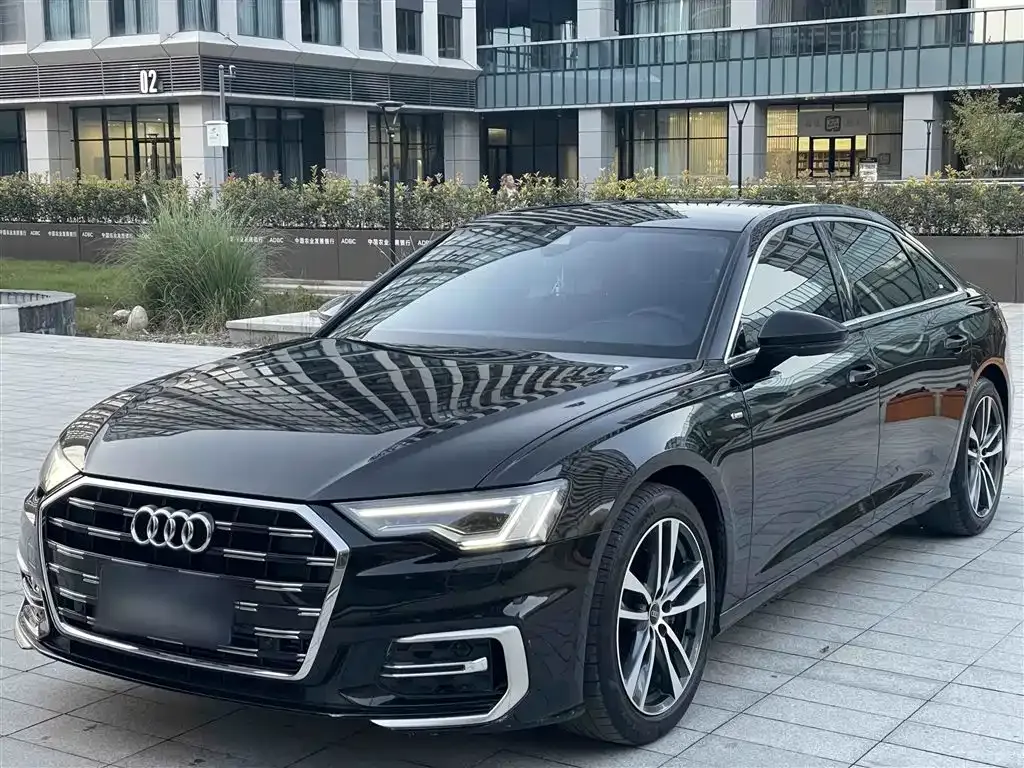 Audi A6L 2023 из CN, фото 1