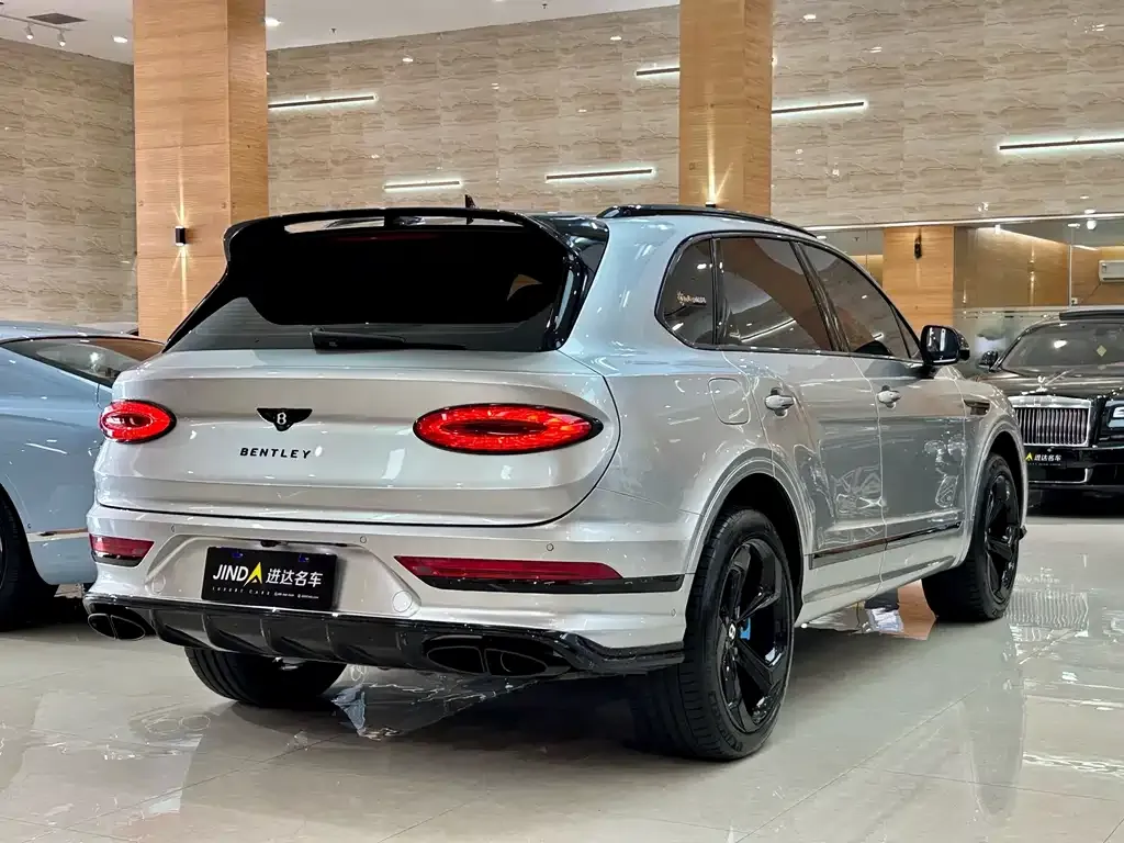 Bentley Bentayga 2021 из CN, фото 3