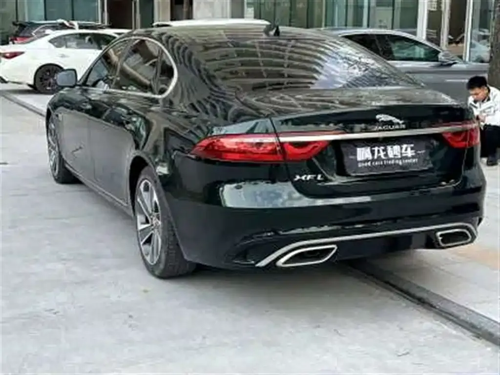 Jaguar XFL 2023 из CN, фото 9