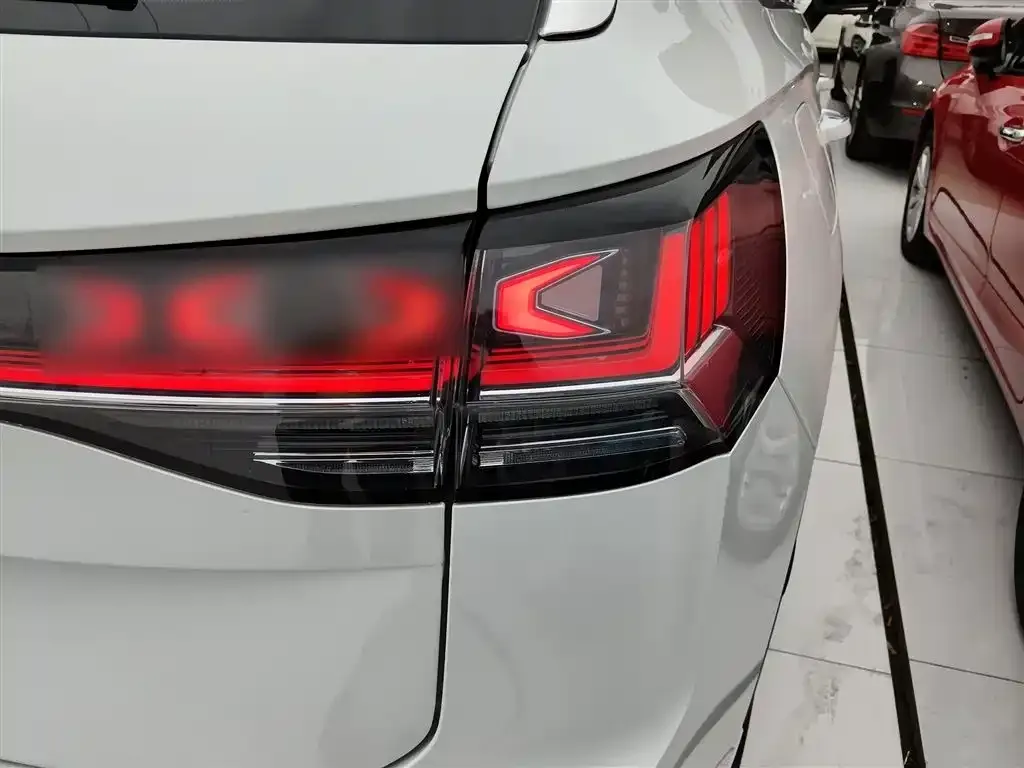 Volkswagen Tayron 2024 из CN, фото 8