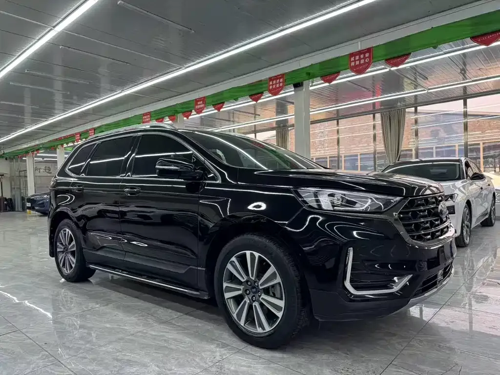 Ford Edge — фото 3