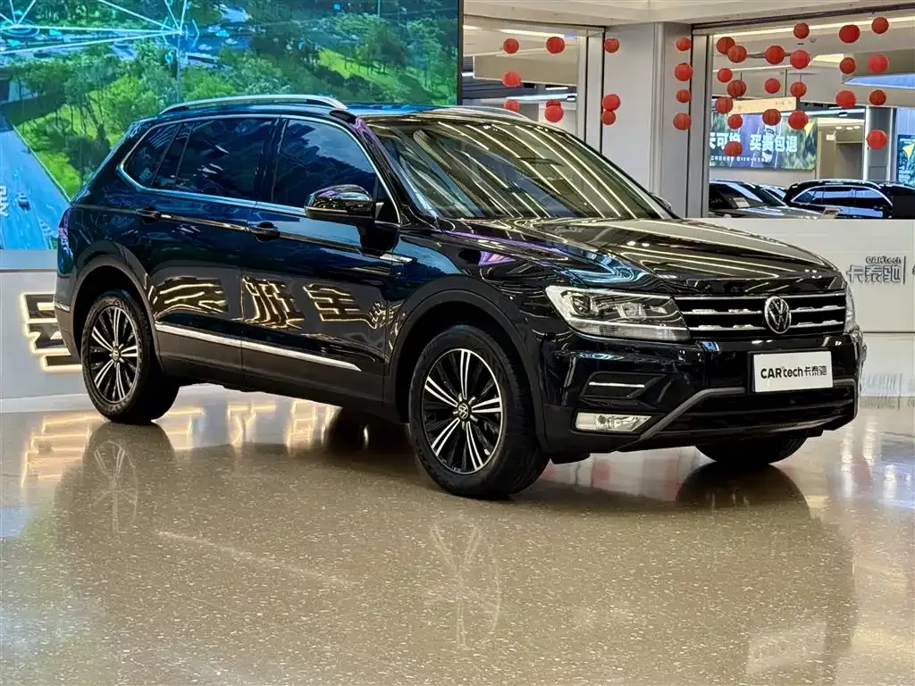 Volkswagen Tiguan L — фото 3