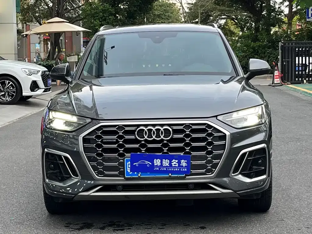 Audi Q5L 2022 из CN, фото 2