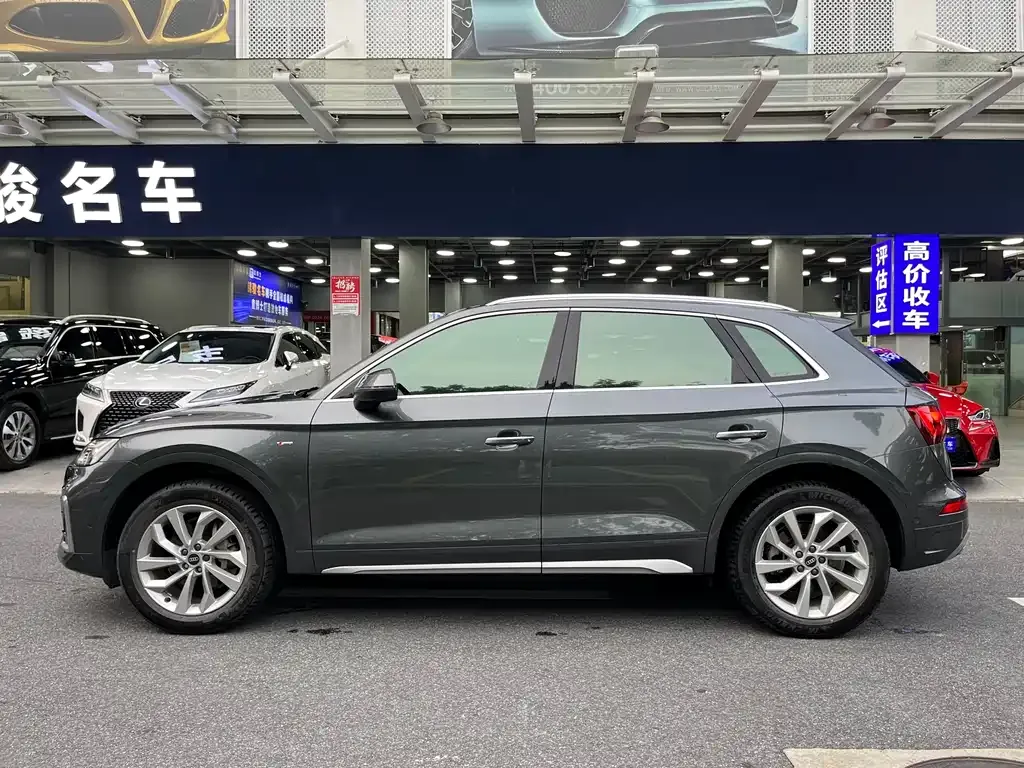 Audi Q5L 2022 из CN, фото 6