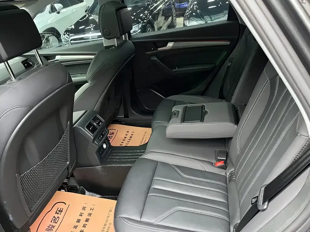 Audi Q5L 2022 из CN, фото 9