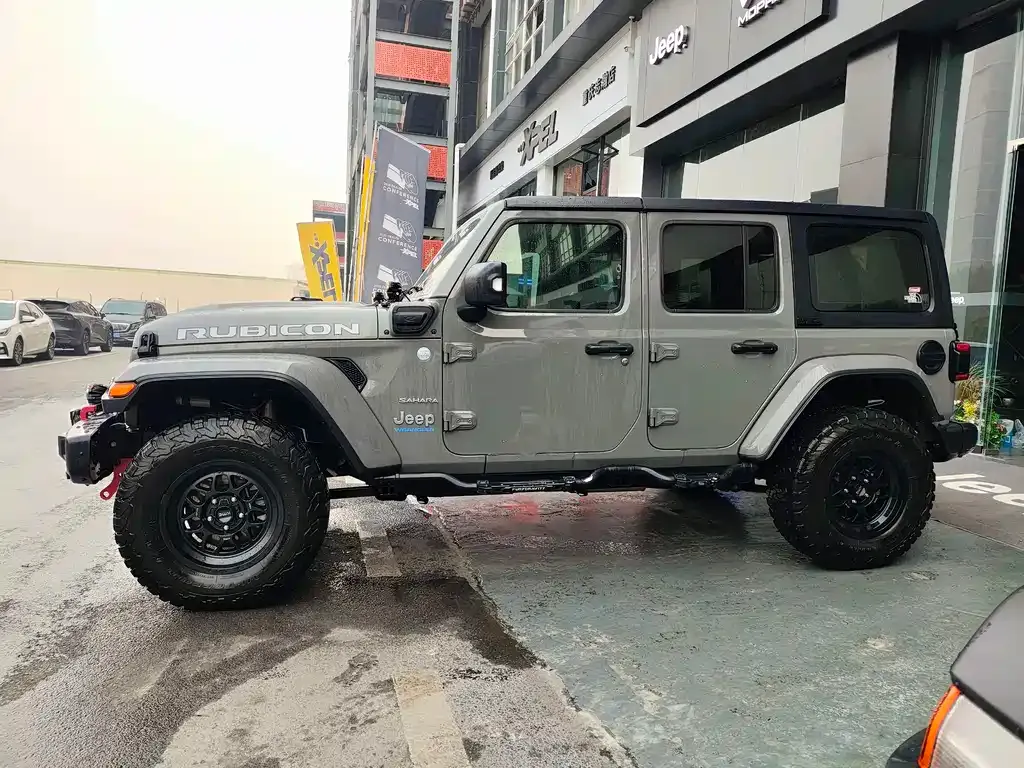 Jeep Wrangler PHEV — фото 4