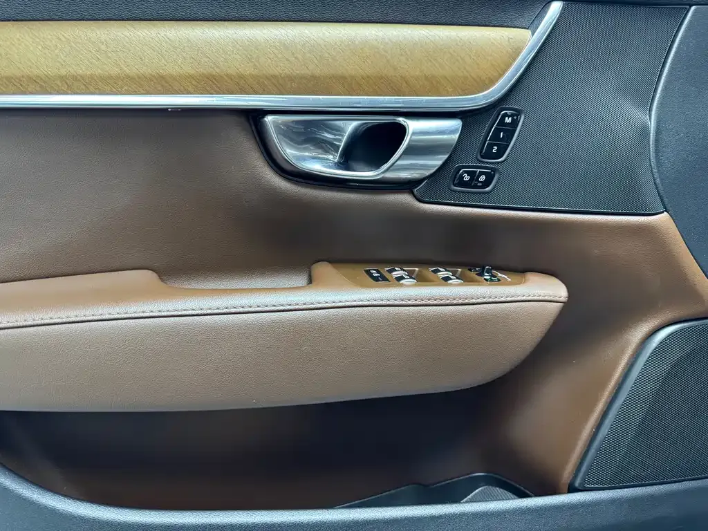 Volvo S90 — фото 5
