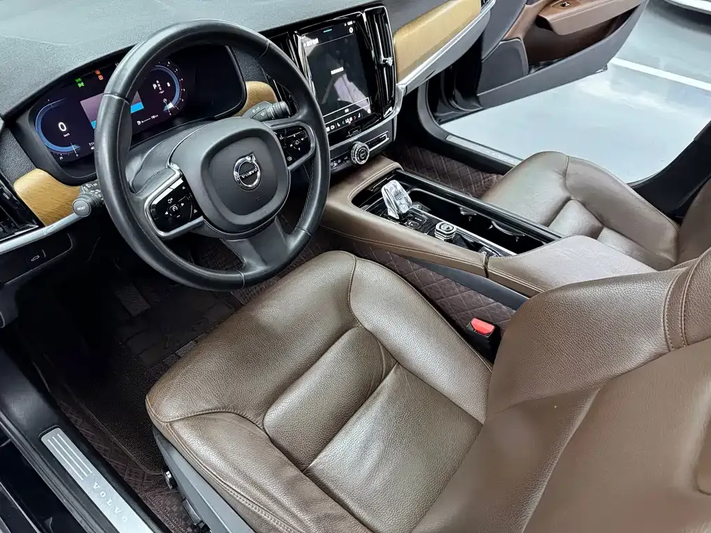 Volvo S90 — фото 6