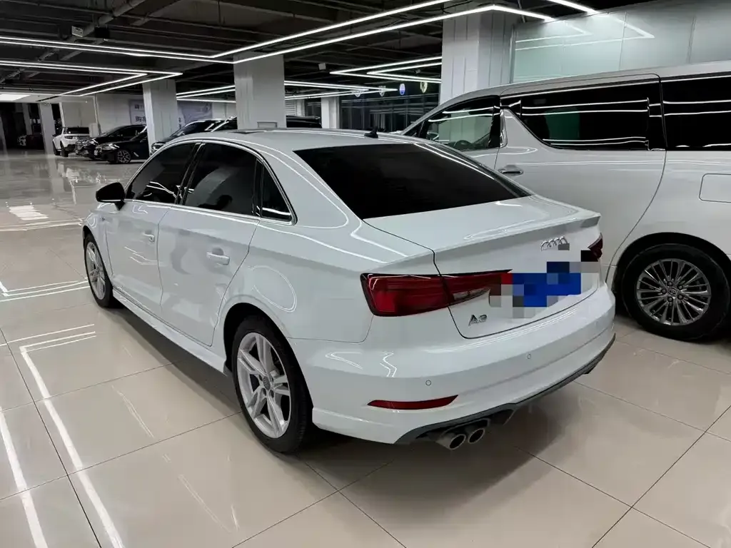 Audi A3 2021 из CN, фото 2