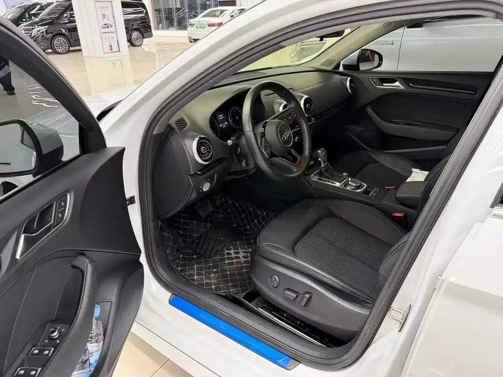 Audi A3 2021 из CN, фото 3
