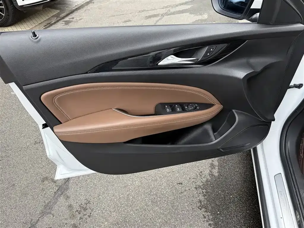 Buick Regal — фото 6
