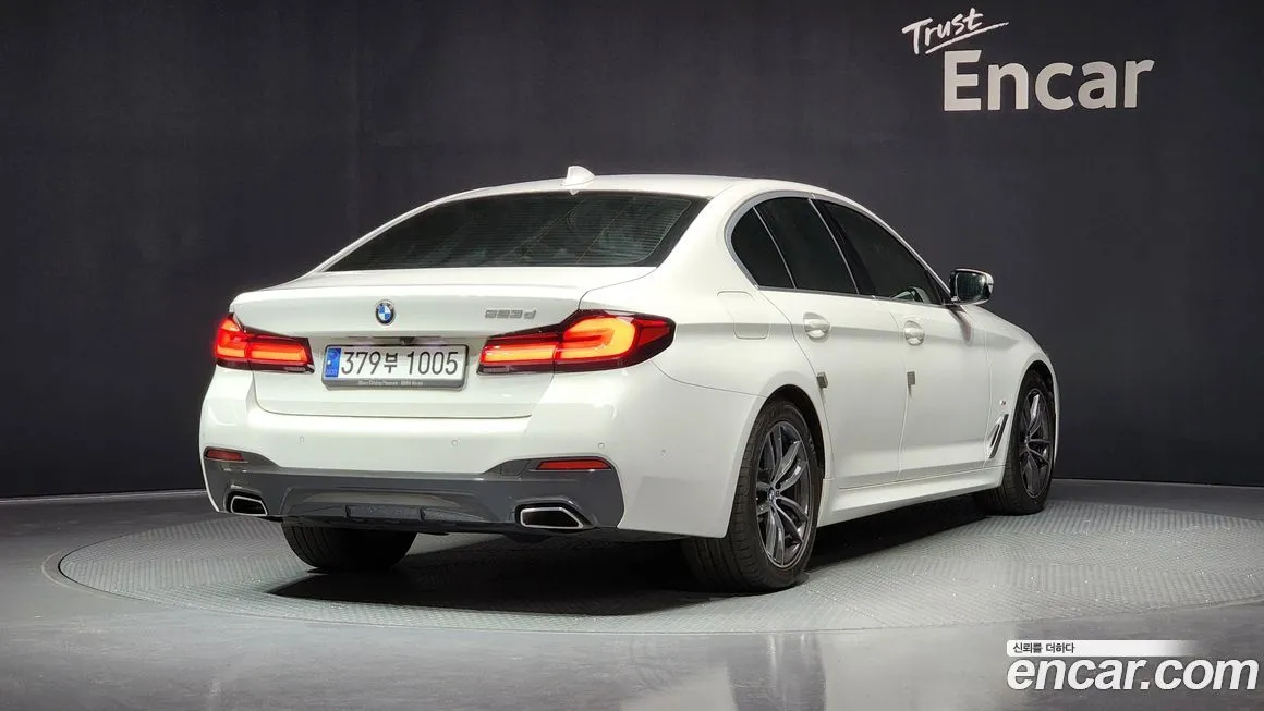 BMW 5-Series 2021 из KR, фото 2