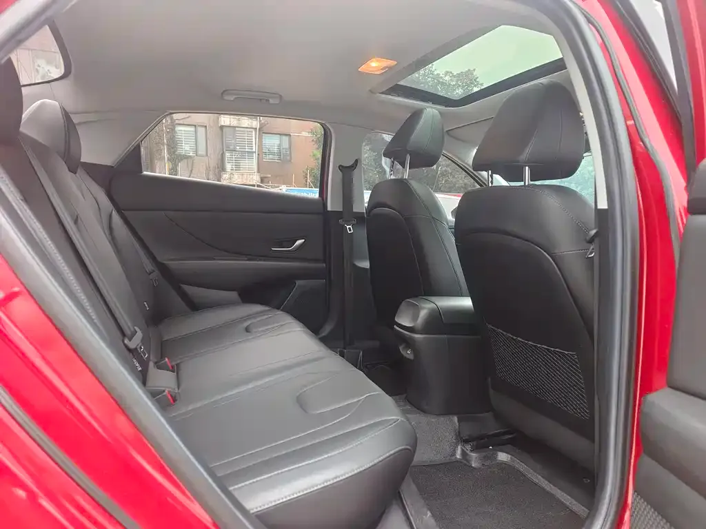Hyundai Elantra 2021 из CN, фото 10