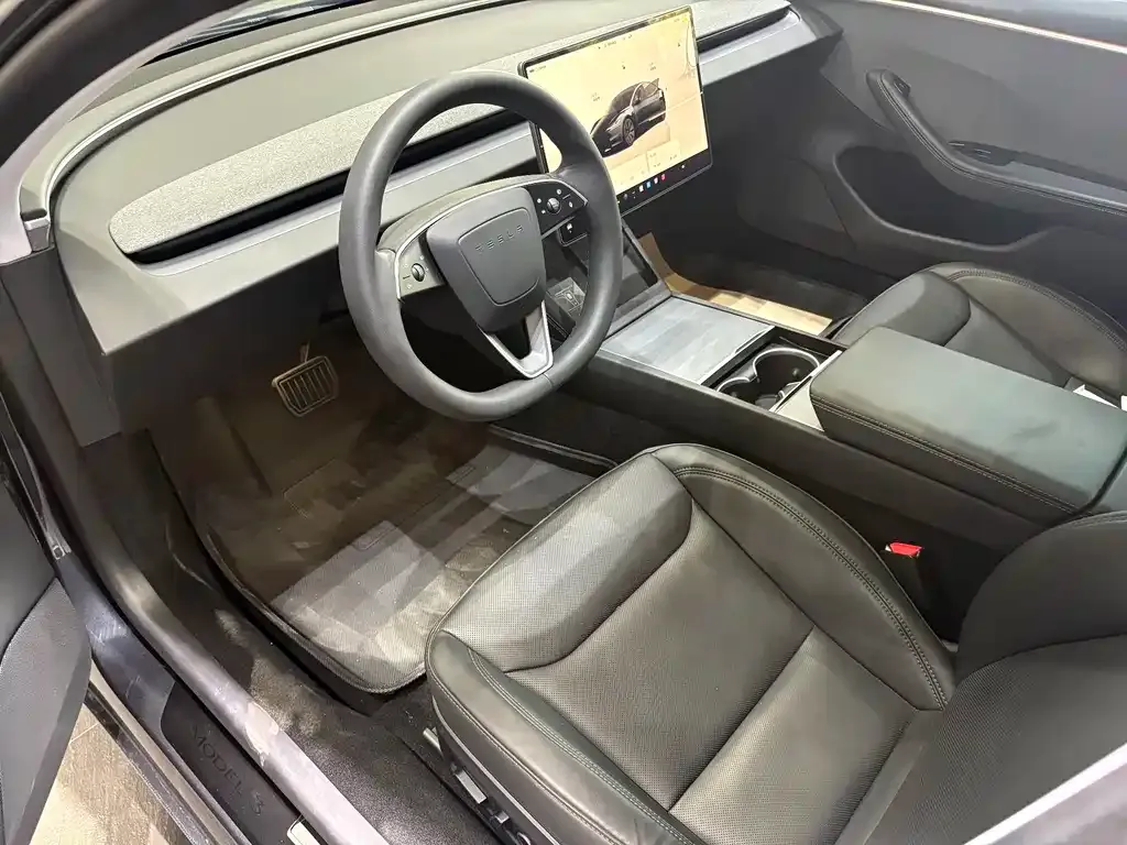 Tesla Model 3 — фото 4
