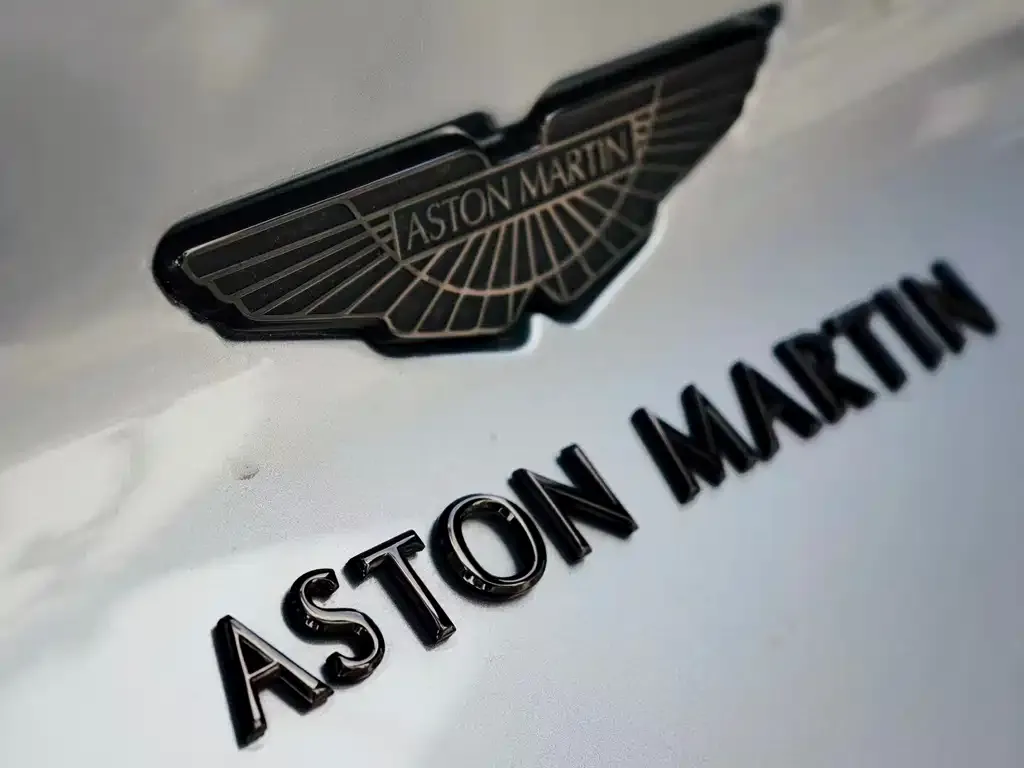 Aston Martin DB11 2021 из CN, фото 10