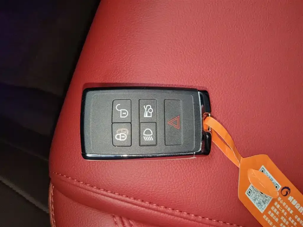 Jaguar XEL 2025 из CN, фото 9