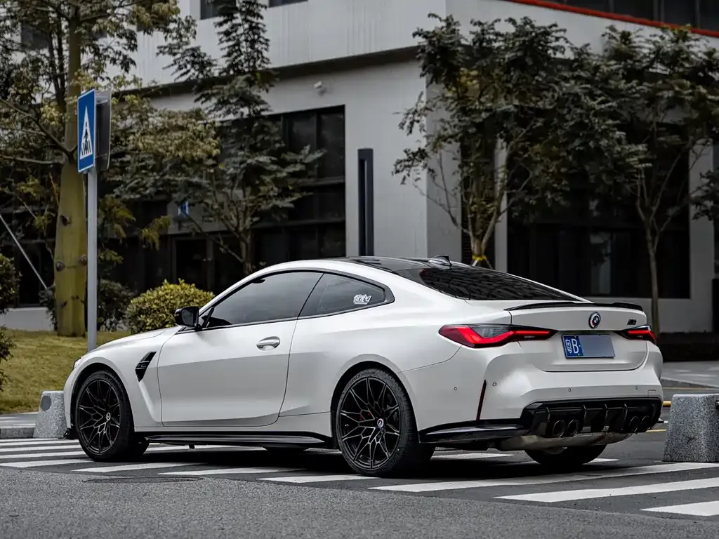BMW M4 2023 из CN, фото 6