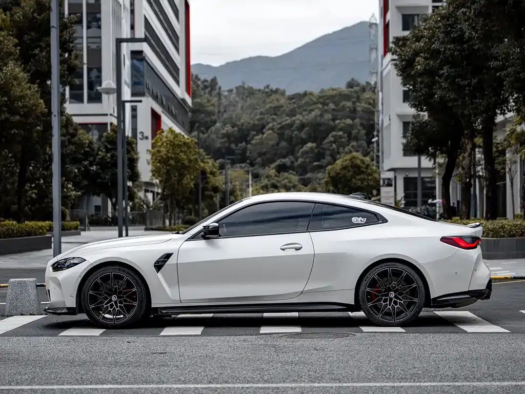 BMW M4 2023 из CN, фото 9