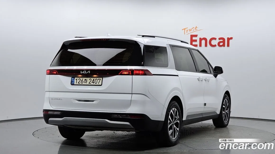Kia Carnival 2022 из KR, фото 2