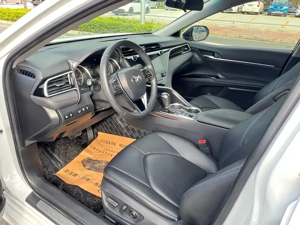 Toyota Camry 2021 из CN, фото 8