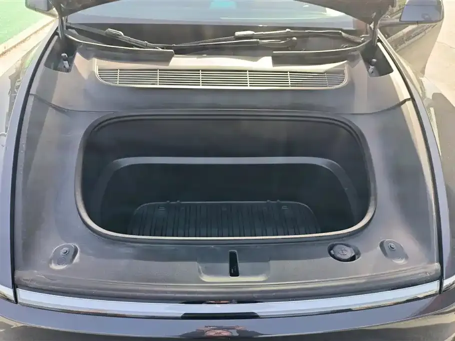 Tesla Model Y 2025 из CN, фото 10