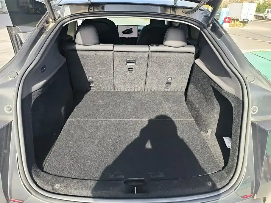 Tesla Model Y 2025 из CN, фото 4