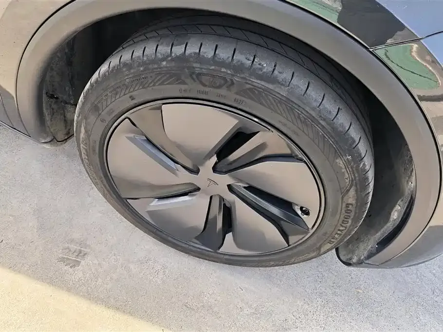 Tesla Model Y 2025 из CN, фото 6