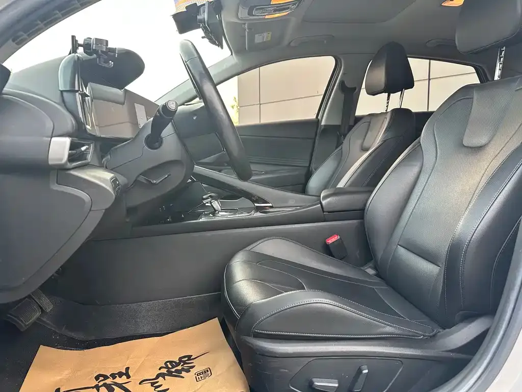 Hyundai Elantra 2021 из CN, фото 5