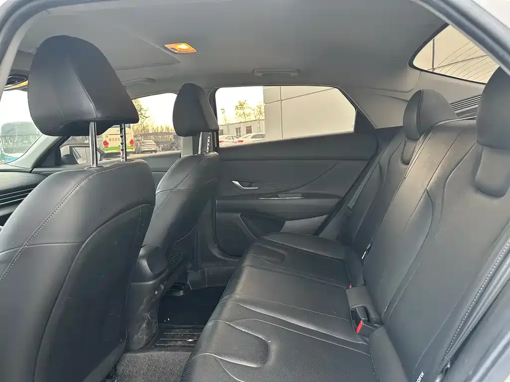 Hyundai Elantra 2021 из CN, фото 7