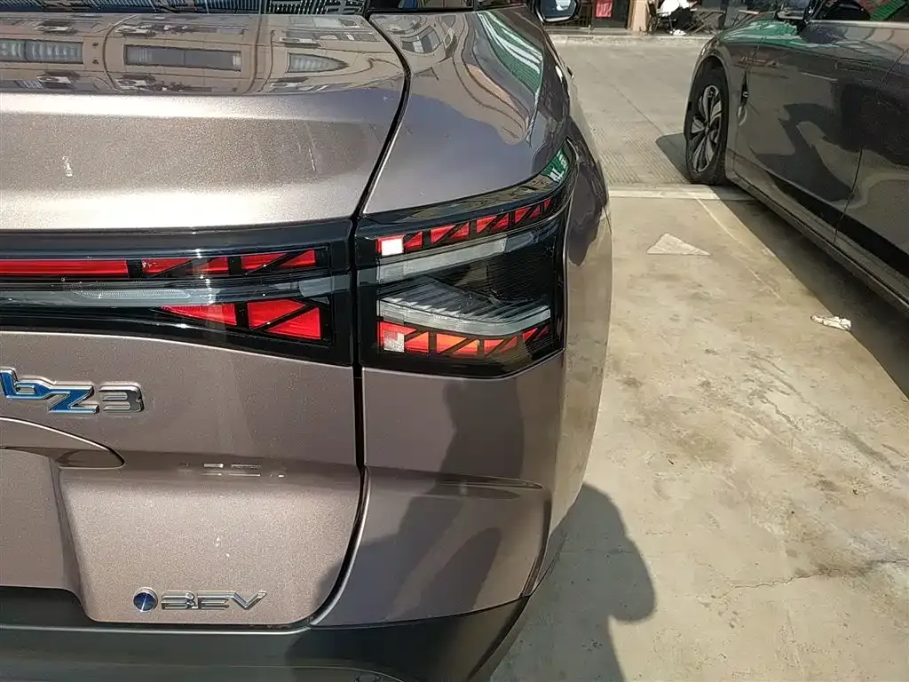 Toyota bZ3 2023 из CN, фото 8