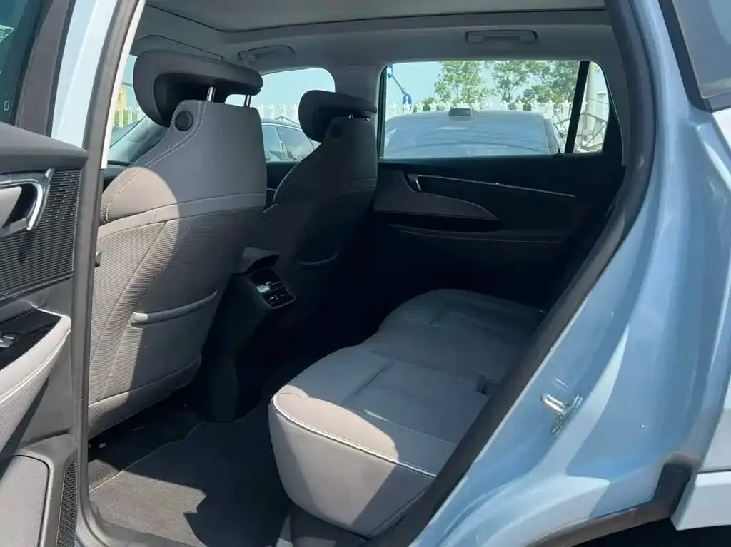 Buick E5 2025 из CN, фото 4