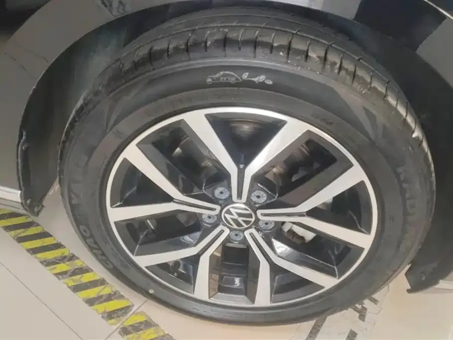 Volkswagen Magotan 2021 из CN, фото 6
