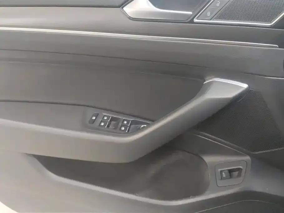 Volkswagen Magotan 2021 из CN, фото 7